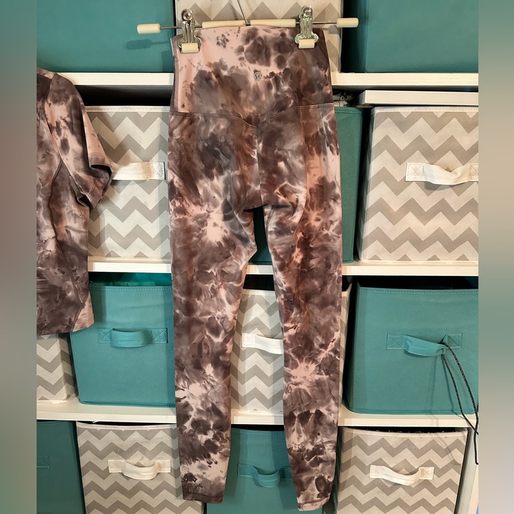 Like New, Lululemon Align Leggings, Diamond dye mink berry Pinkish and Grey